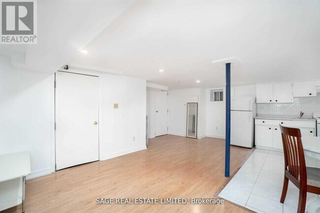 Photo du bâtiment - 604 Ossington Ave