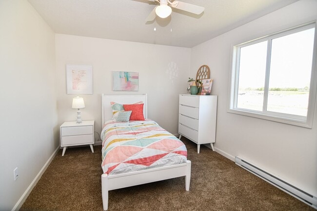 Interior Photo - Yellowbanks