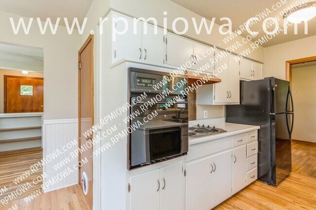 Foto del edificio - 4127 Shawnee Ave