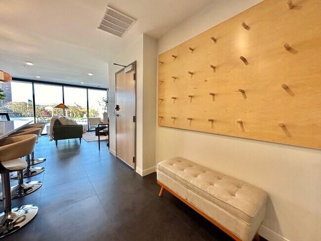 Foto del interior - 201 E. Front