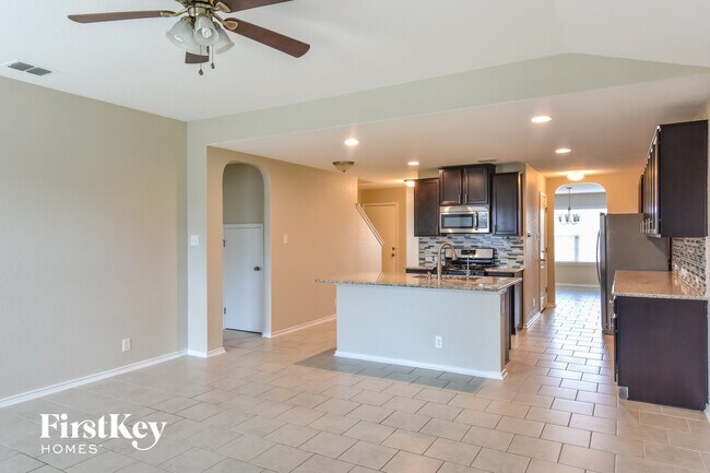 Foto del edificio - 14008 Shivers Cv