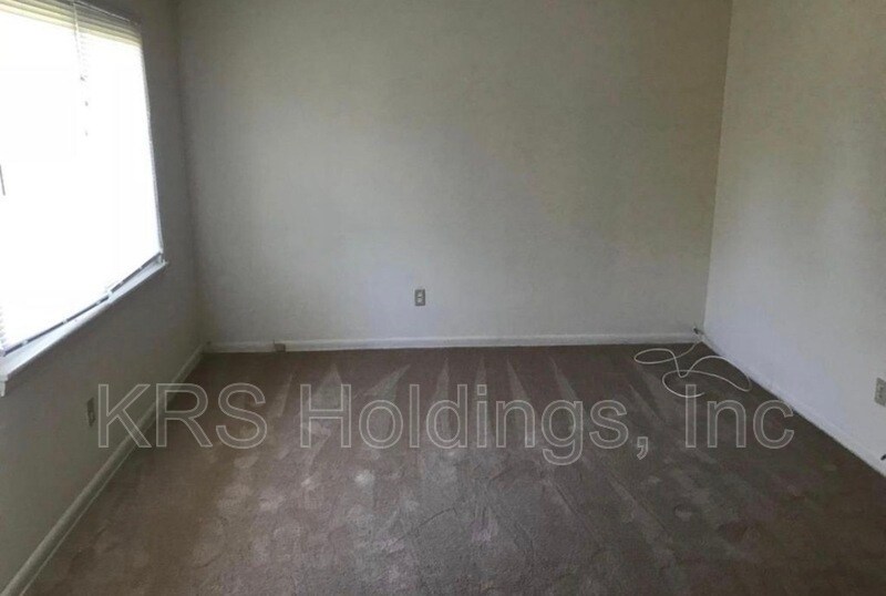 Foto del edificio - 4916 Bark Ln
