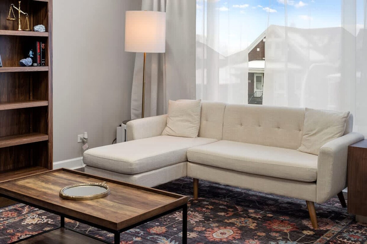 Foto principal - 5641 W 64th St