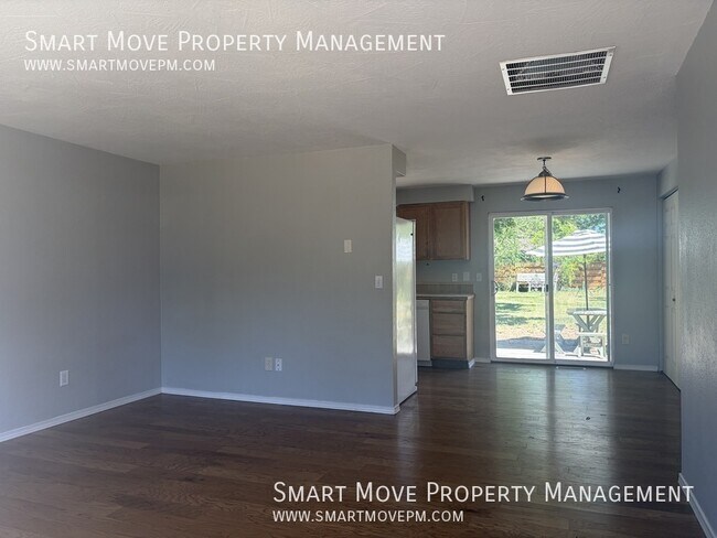 Foto del edificio - 5216 W Wylie Ln