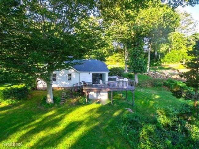 Building Photo - 2 br, 1 bath House - 144 Leetes Island Road