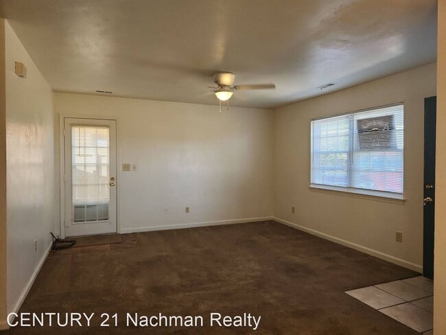 Building Photo - 3 br, 1.5 bath House - 6125 B Old College ...