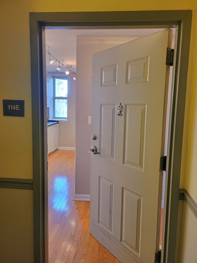 Photo - 1308 Clifton St NW House