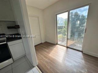 Foto del edificio - 2202 Van Buren St