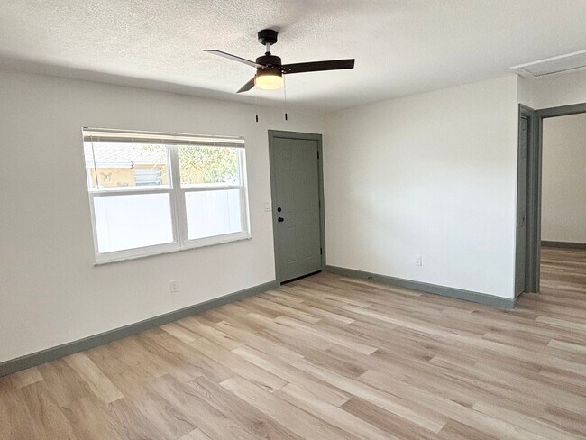 Foto del edificio - 510 91st Ave N