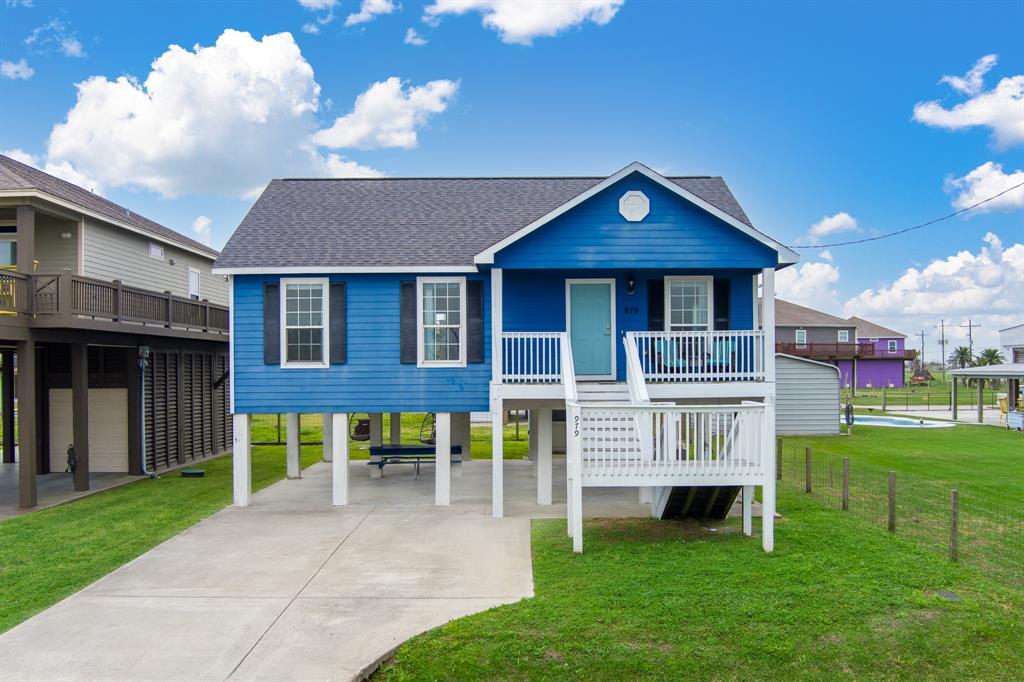 979 Clara St, Bolivar Peninsula, TX 77650 House Rental in Bolivar