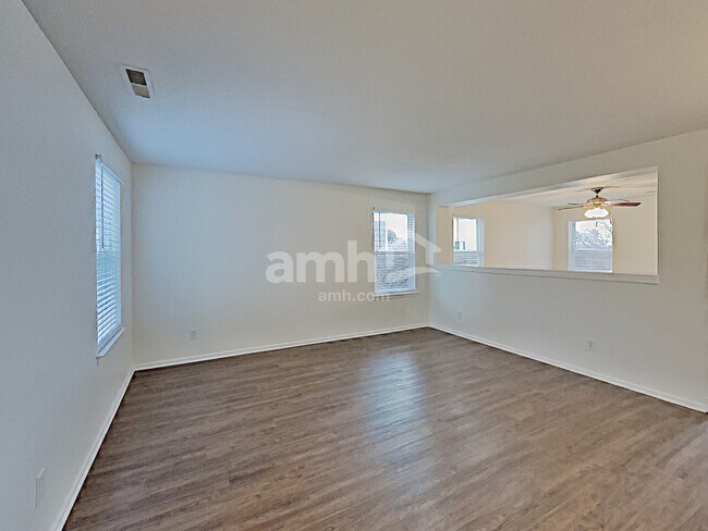 Foto del edificio - 777 Canyon Ln
