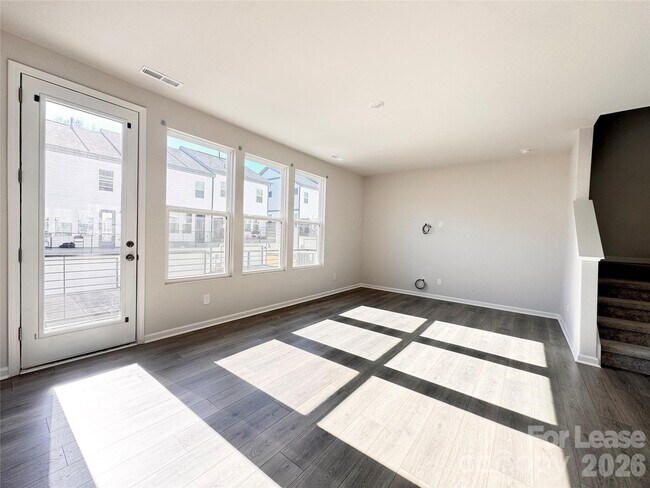 Building Photo - 2350 Donnelly Hls Ln