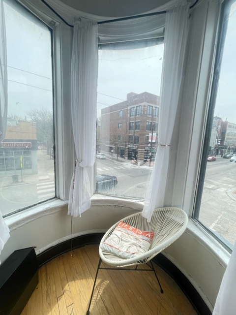 Foto del edificio - 1024 W Belmont Ave