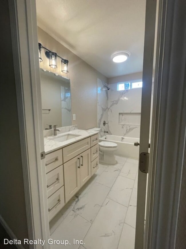 Building Photo - 3 br, 2 bath House - 414 Rio Del Mar