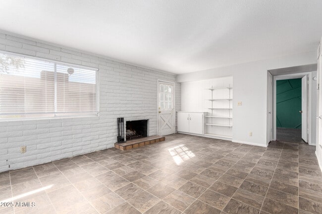 Building Photo - 3031 S Rural Rd