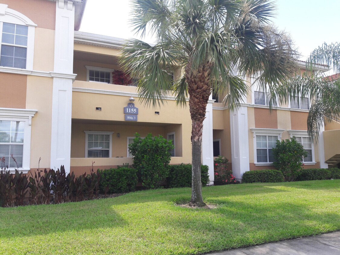 Primary Photo - Annual, Unfurnished, ground floor remodele...