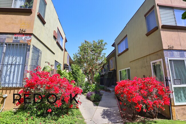 Foto del edificio - 254 S Carondelet-260-11