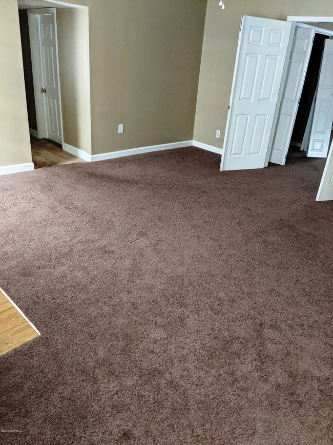 Building Photo - 391 Lindell Rd