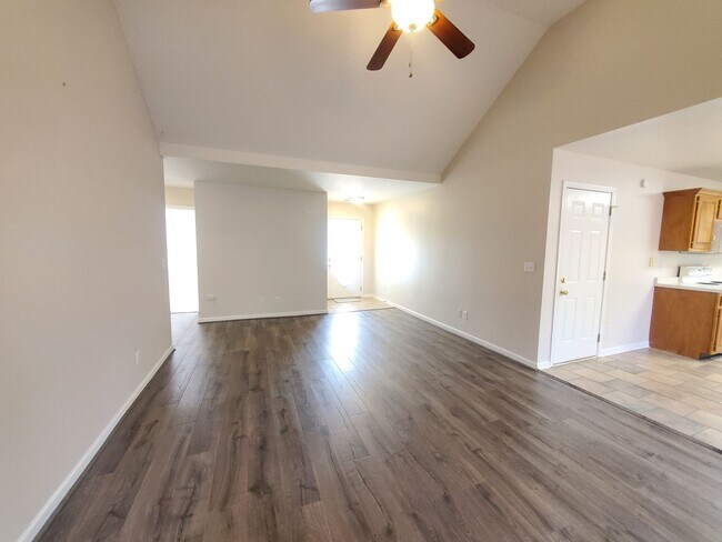 Foto del edificio - Great location