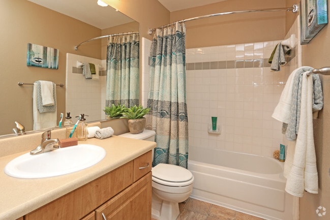 Interior Photo - Rosemeade at Olympus Pointe