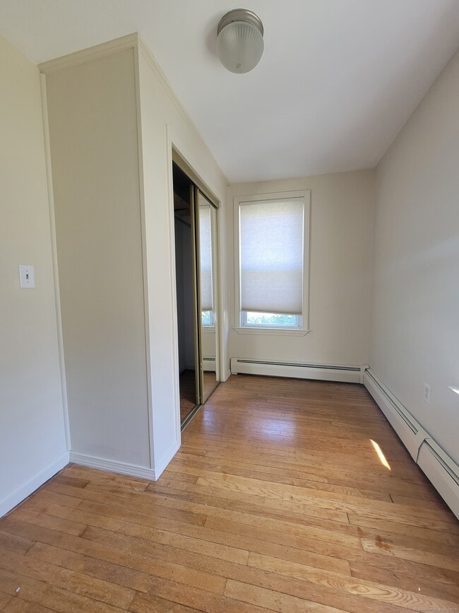 Building Photo - 107 Birdsey Ave