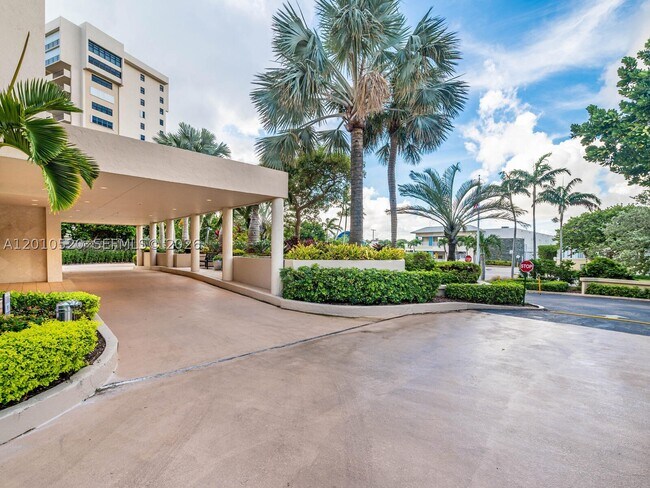 Building Photo - 5000 N Ocean Dr