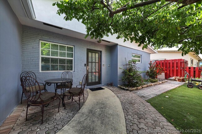Foto del edificio - 3850 NE 12th Terrace