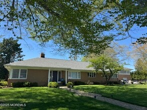 Building Photo - 111 Sheridan Ave