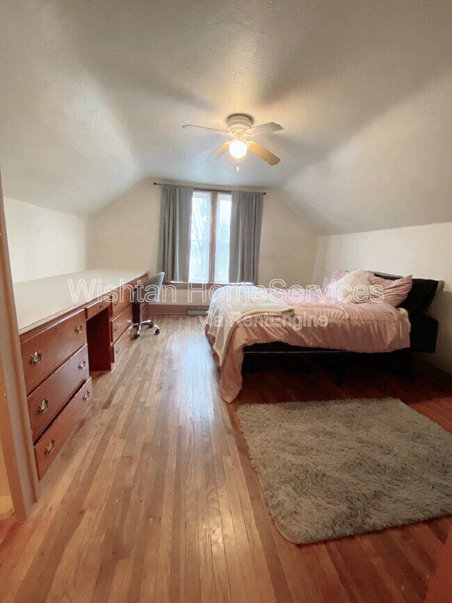 Foto del edificio - 524 N Johnson St