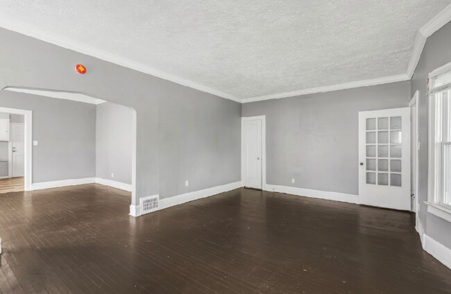 Foto del edificio - 3657 E 151st St