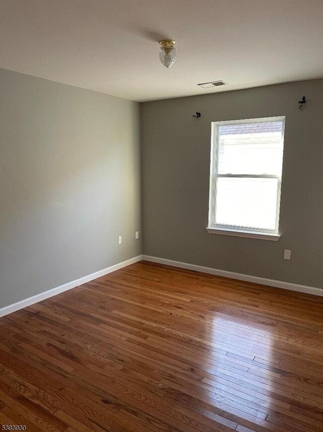 Building Photo - 419 Irvine Turner Blvd Building Photo - 419 Irvine Turner Blvd