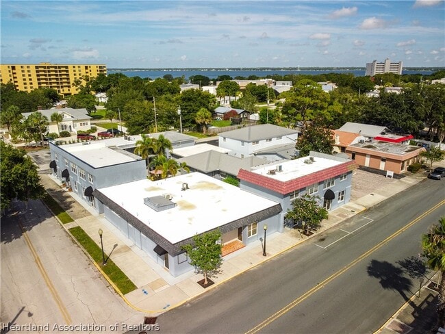 Building Photo - 241 S Commerce Ave