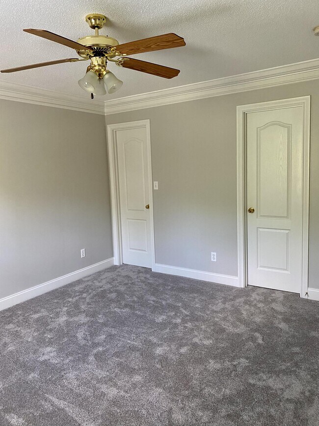 Foto del edificio - 809 Garcia Way