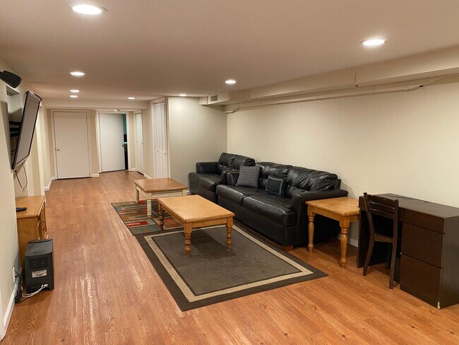 Foto del edificio - 220 Kirby St