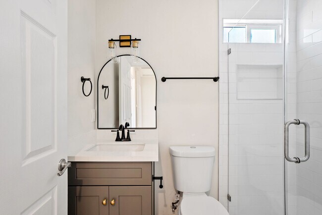 Foto del edificio - 240 S 9th St