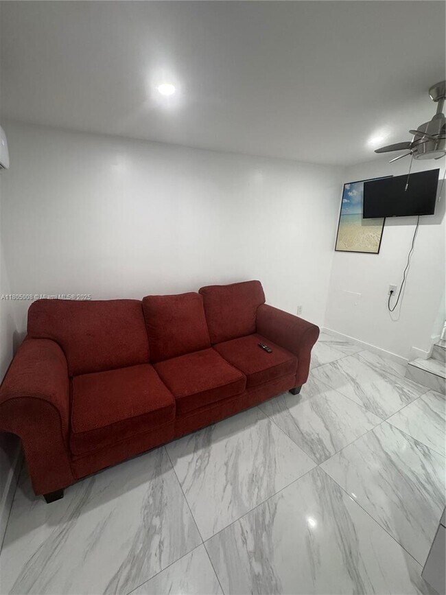 Foto del edificio - 10300 NW 34th Ave