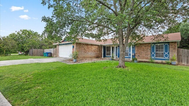 Building Photo - 4606 Crested Land