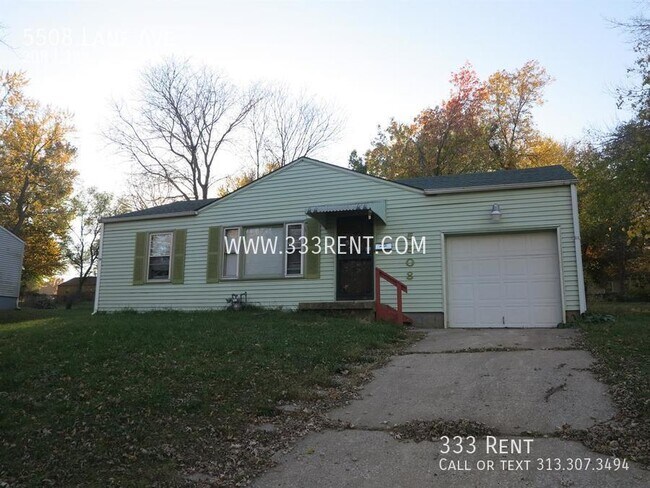 Building Photo - Lovely 2 bed 1 bath home ready to be moved...
