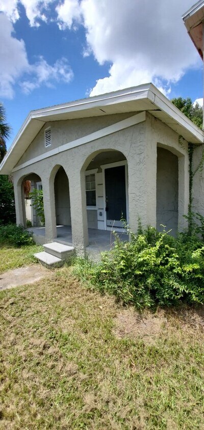 Foto principal - 3214 E 10th Ave