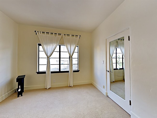 Foto del edificio - 1 br, 1 bath  - 176 Athol Ave Apt 6 6