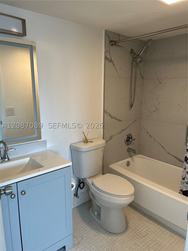 Foto del edificio - 110 S Shore Dr