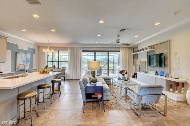 Foto del edificio - 4 br, 4 bath House - 7870 Sunstone St