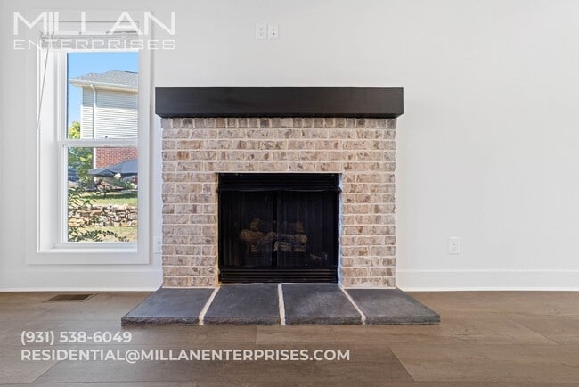 Foto del edificio - 3509 Clover Hill Dr