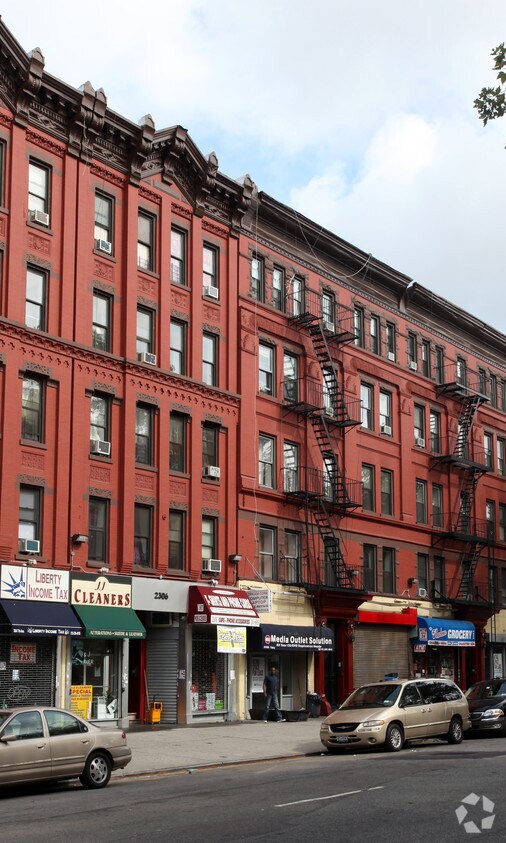 Foto principal - 2308 Adam Clayton Powell Jr Blvd