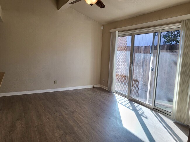 Building Photo - 6616-6618 Summer Rain Way