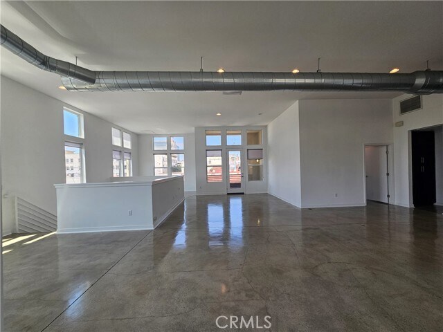 Foto del edificio - 291 N Sycamore St