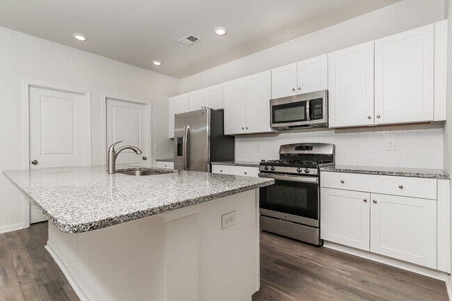 Building Photo - 359 Hidden Cove Dr