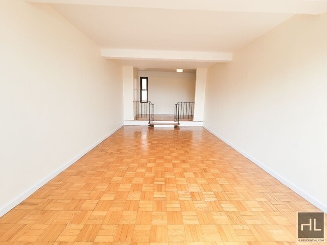 Building Photo - GRAND CONCOURSE