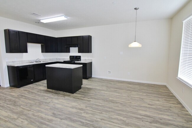 Foto del edificio - 3918 Lexington Manor Ct