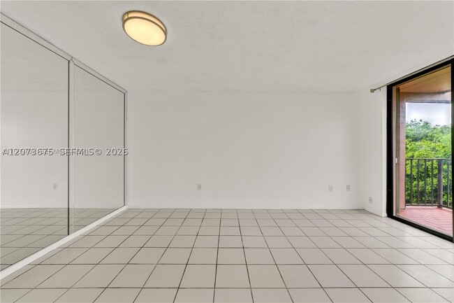 Building Photo - 13020 SW 92nd Ave